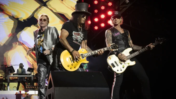 Guns-NR-Roses-General_2_CREDIT-Guns-N-Roses-low-res-scaled